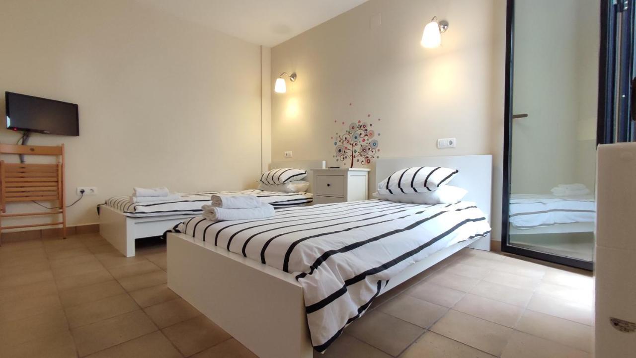 Apartamentos Turisticos Encanto Caces Kültér fotó
